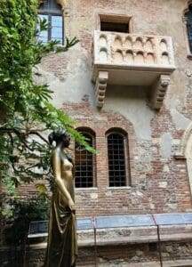 The balcony of Juliet from the fictional story Romeo and Juliet in Verona. One of many great Italy itinerary ideas.