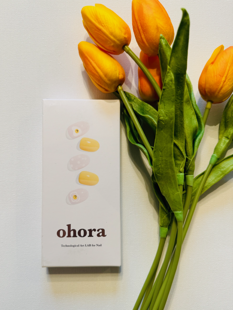 Box of Egg & Fry gel nails by Ohora